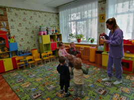 Во второй группе раннего возраста прошло увлекательное занятие по лепке, посвящённое теме мыльных пузырей Во второй группе раннего возраста прошло увлекательное занятие по лепке, посвящённое теме мыльных пузырей.